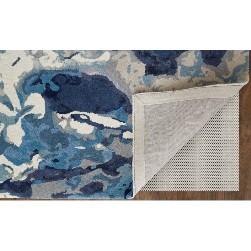 Floral Area Rug in Blue, Rectangle 3'6" x 5'6"