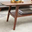 Table basse en bois de chêne massif avec tablette de rangement, table basse de couleur noyer pour le bureau à domicile et le bureau-925091672-925091676