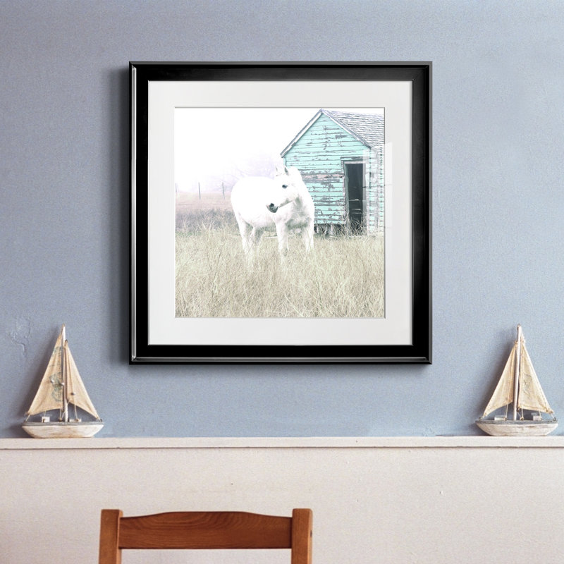 High High Horse I - photographie avec cadre, Noir, H 17,5 po x l 17,5 po x P 1,5 po