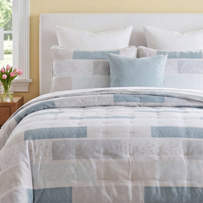 Martex Arcadia Quilt Set