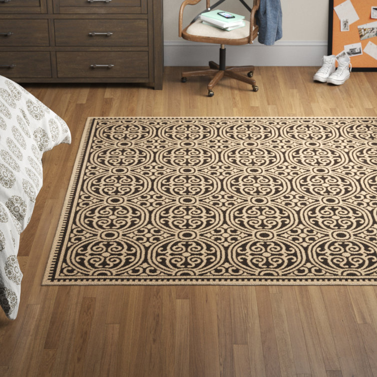 Burnell 100 Performance Geometric Indoor/Outdoor Area Rug