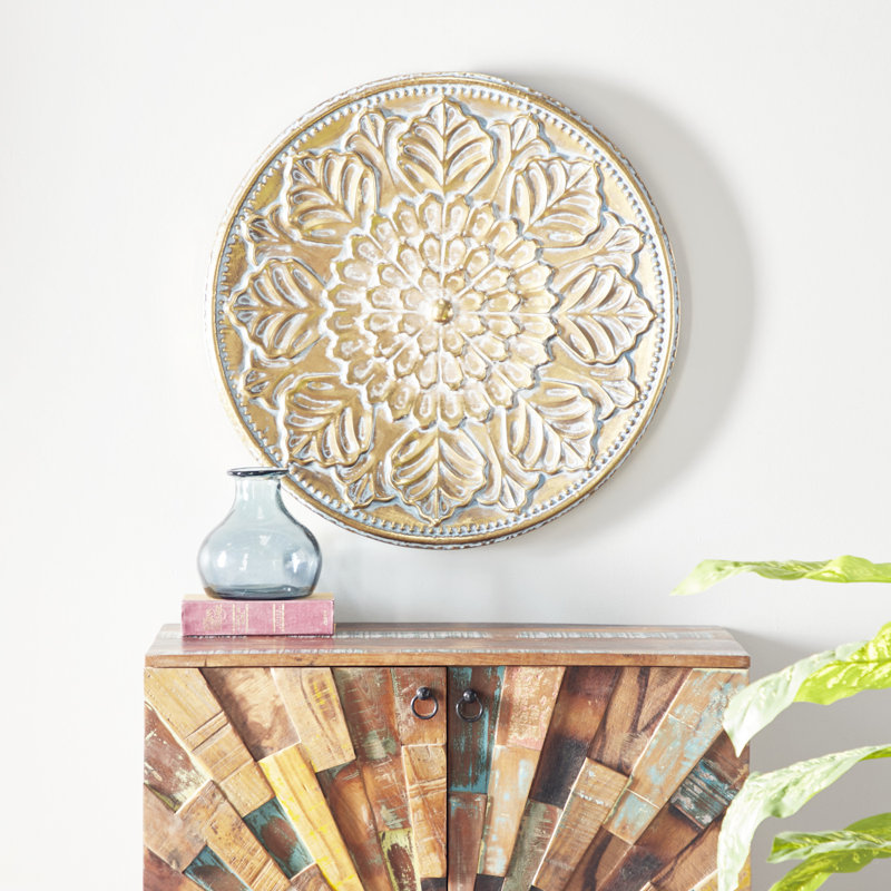 Plate Gold Wall Decor with Embossed Details