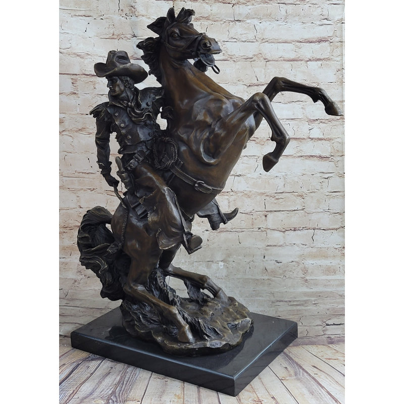 Figurines et sculptures