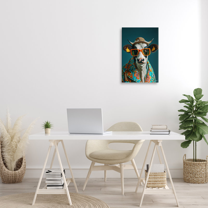 «Cool Cool Trendy Cow» par Roozbeh Bahramali, H 24 po x l 16 po