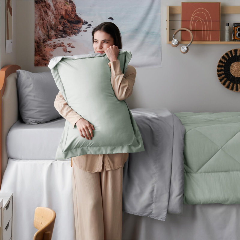 Best Seller Bedsure Comforter Set Reversible Bedding for All Seasons-89GSM, Queen Comforter + 4 Additional Pieces, Sage Green