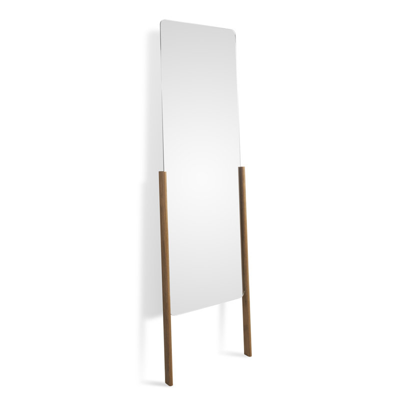 Miroir incliné, Noyer