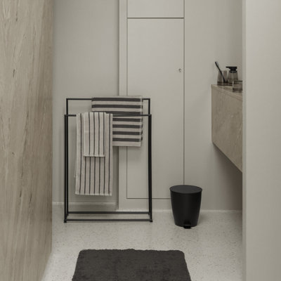Porte-serviettes sur pied MODO - Acier inoxydable thermolaqué noir