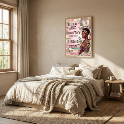 Profil d'une femme avec papillons et collage sur toile rose