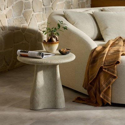 Rosso Outdoor End Table
