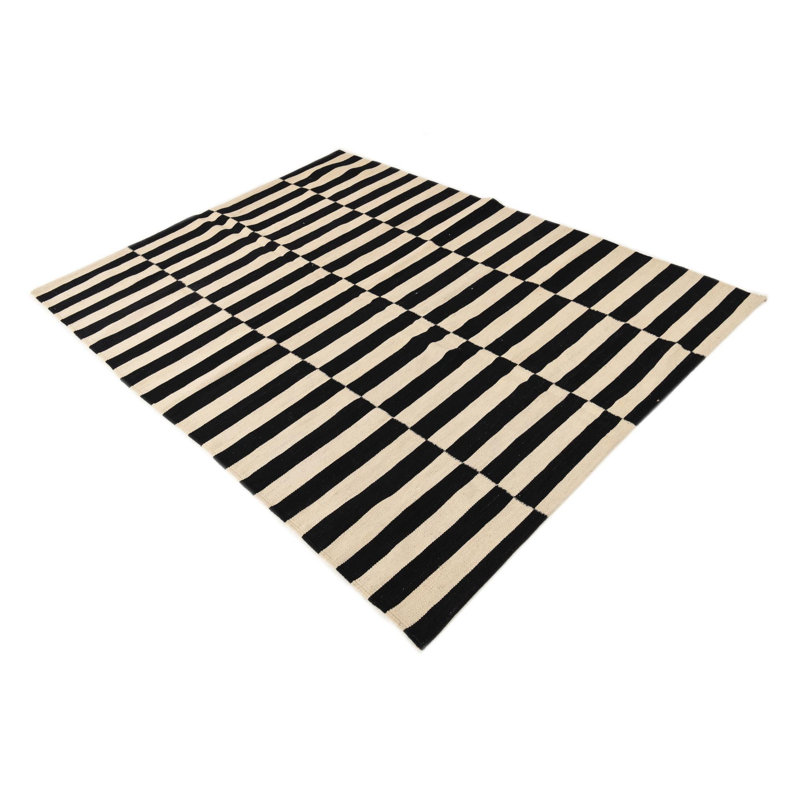Tapis noir et blanc Petrella