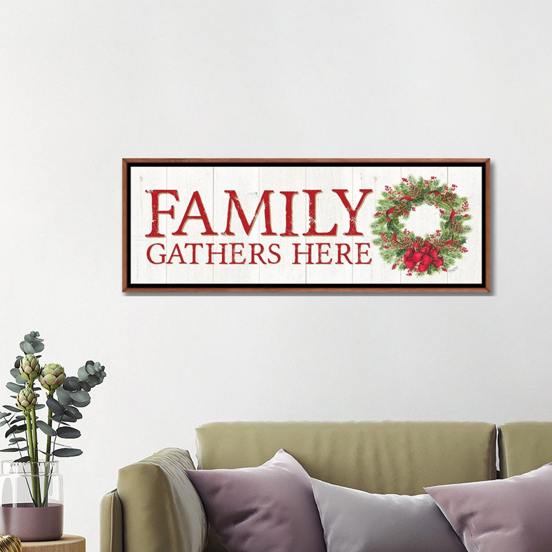 Signe de couronne «Family Gather Here» par Tara Reed - impression, Cadre bois classique, H 16 po x l 48 po x 1,5 po