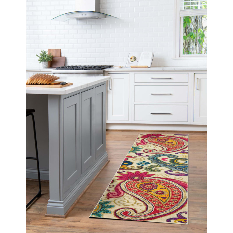 Eddins Washable Paisley Indoor Rug, Runner 2'2" x 6'9"