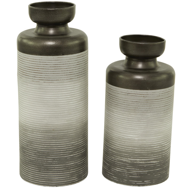 Liliam Metal Table Vase