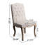 Luxueux ensemble de 2 chaises capitonnées à boutons, alliant confort et style contemporain avec pieds en bois patiné