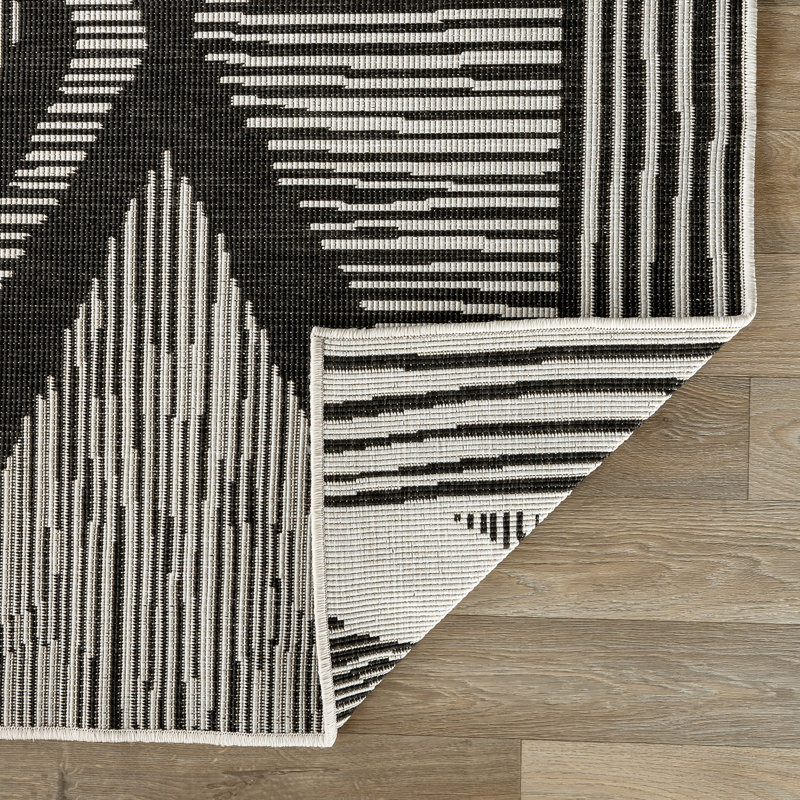 Contemporary Geometric Stripe Weather Resistant Reversible Indoor/Outdoor Area Rug, Runner 2' x 7'