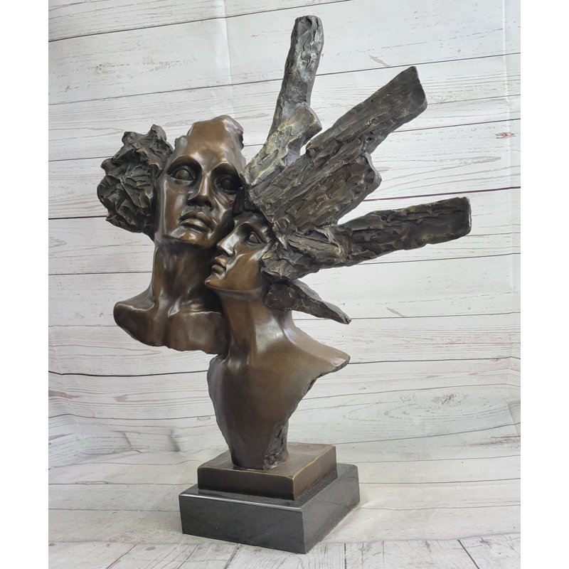 Sculpture abstraite en bronze abstrait en métal représentant un couple de romantiques, art original