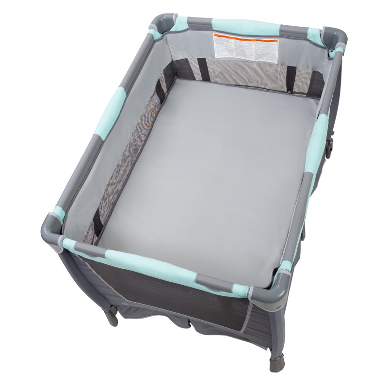 Bassinet with Mattress