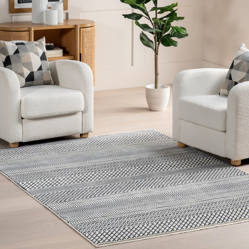 Lavender Geometric Fringe Area Rug, Rectangle 4' x 6'5"