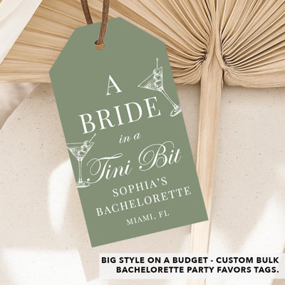 Étiquettes personnalisées «A Bride In A Tini Bit Favour», ensemble de 20 étiquettes «Olive» Martini Bachelorette