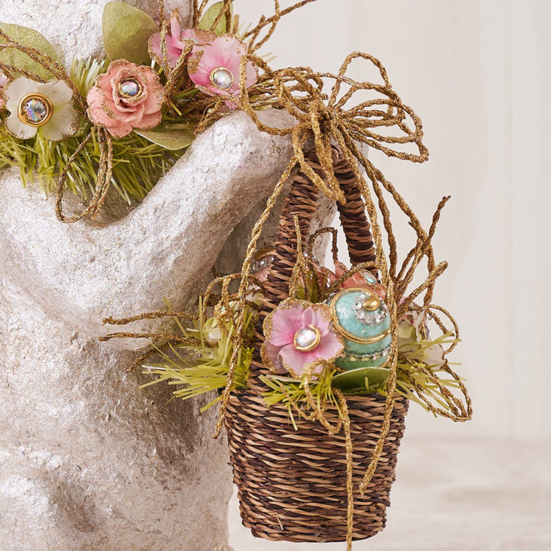 Lapin Capiz avec panier