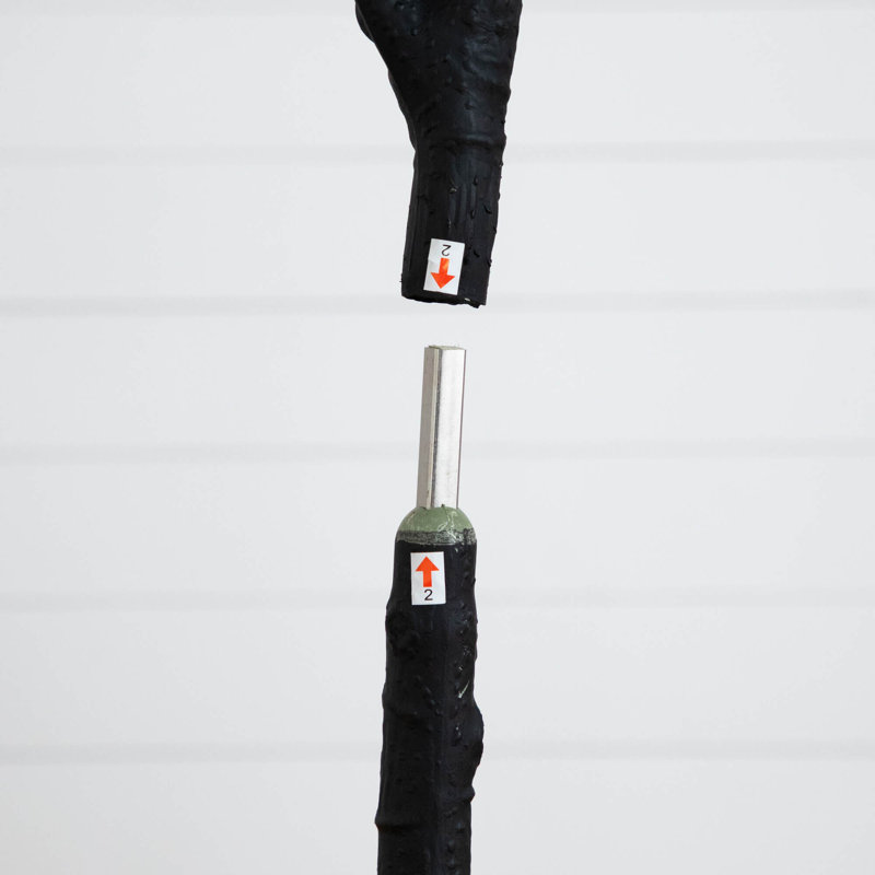 Arbre artificiel à feuilles de violon noir d'Halloween, H 60 po x l 28 po x P 28 po