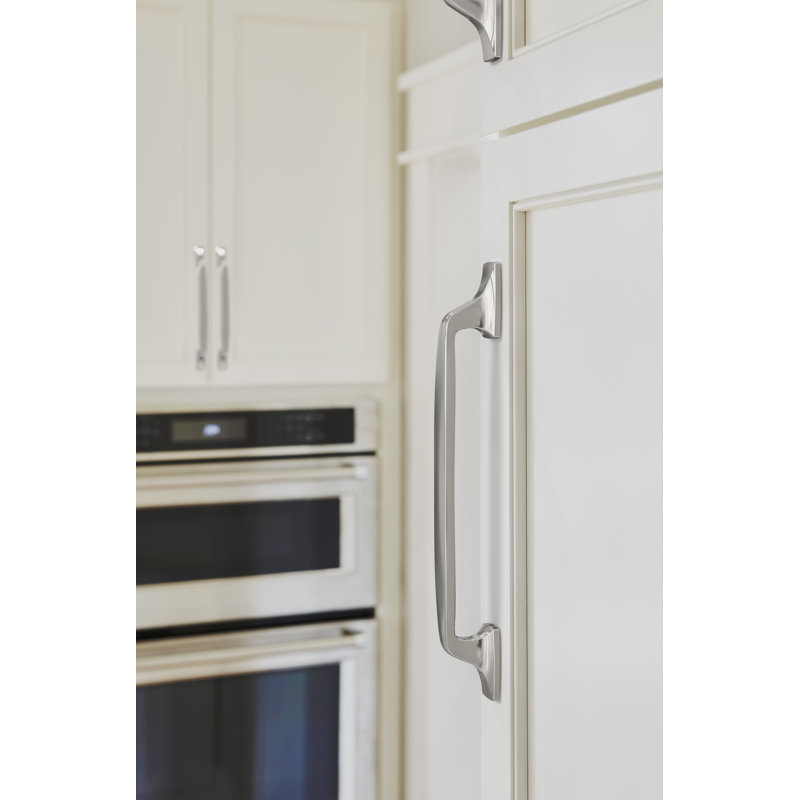 Poignée en arche Highland Ridge, Nickel poli, 7 9/16"