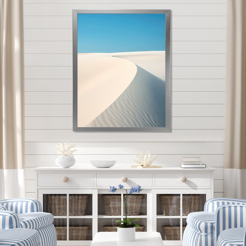 «White Dune Solitude I» sur toile, H 32 po x l 16 po x P 1 po, Cadre photo argenté