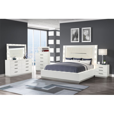 Ensemble de chambre à coucher 5 pièces Vannida en blanc laiteux