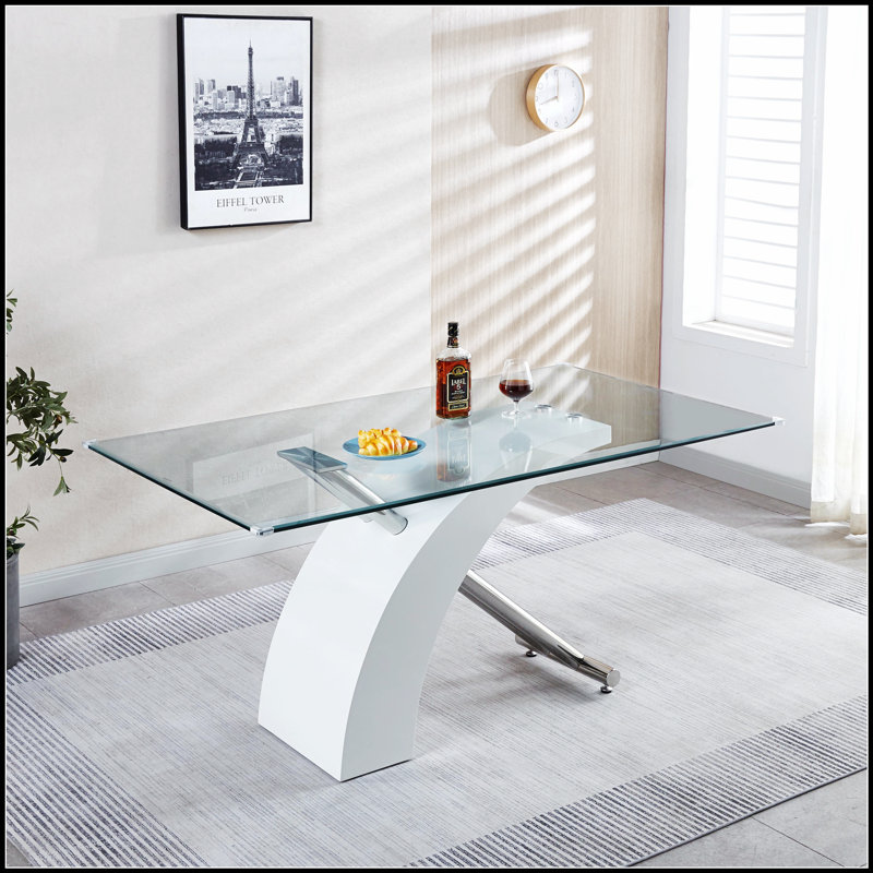 Table de salle à manger élégante avec plateau en verre de luxe, design moderne pour une décoration intérieure élégante et fonctionnelle