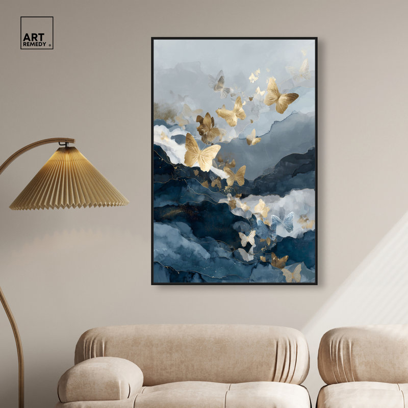 «Gold Butterfly Flight I», reproduction d'art sur toile encadrée par Art Remedy, cadre noir, 30 x 45, H 46 po x l 31 po