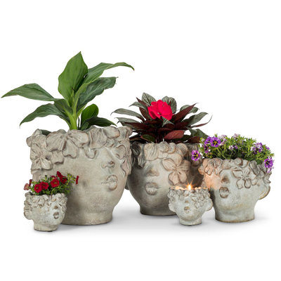Russiaville Statue Planter