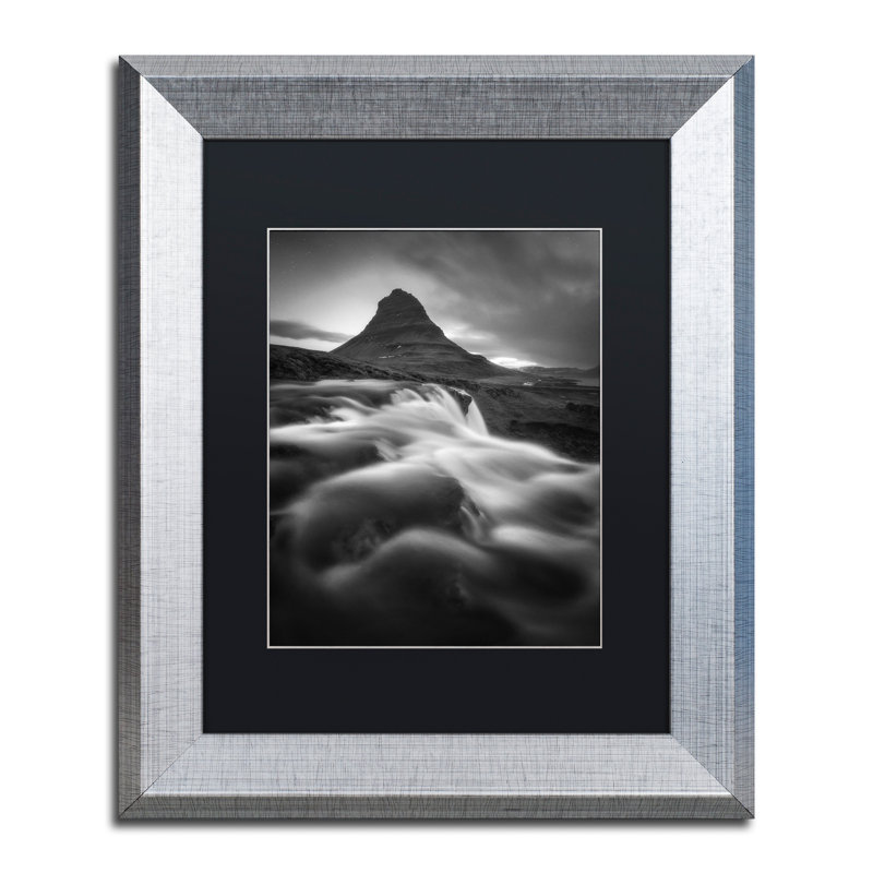 «Kirkjufell» par Hockman, impression encadrée, Noir, H 14 po x l 11 po x P 0,5 po, Cadre argenté