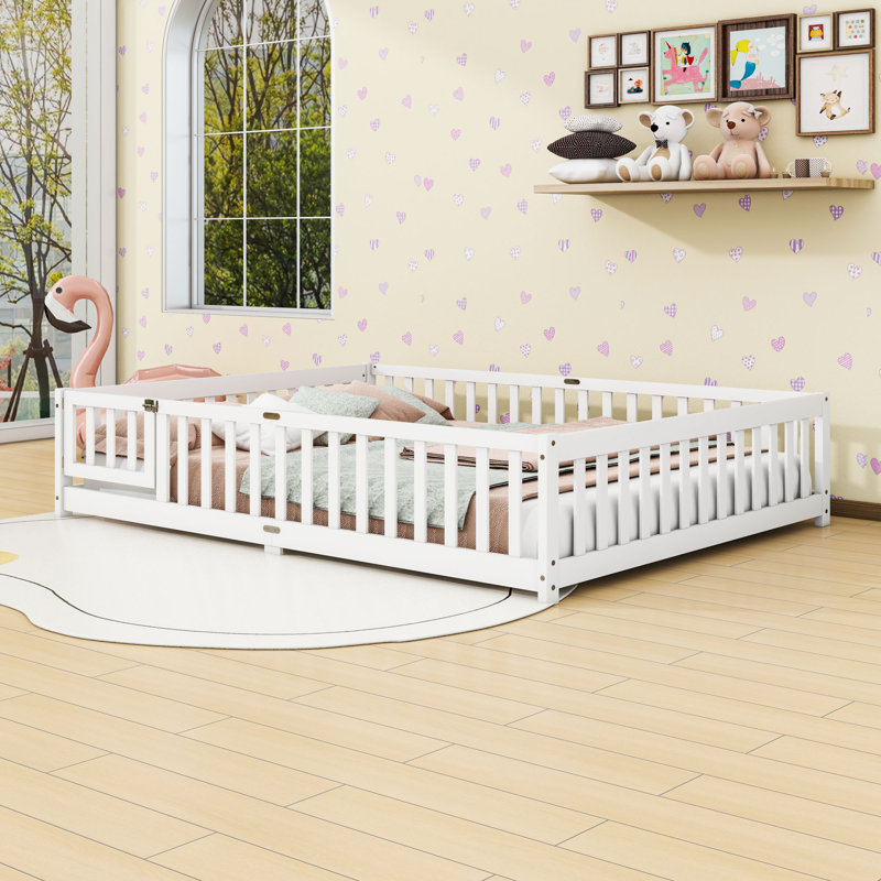 Grand lit en bois avec clôture, Blanc