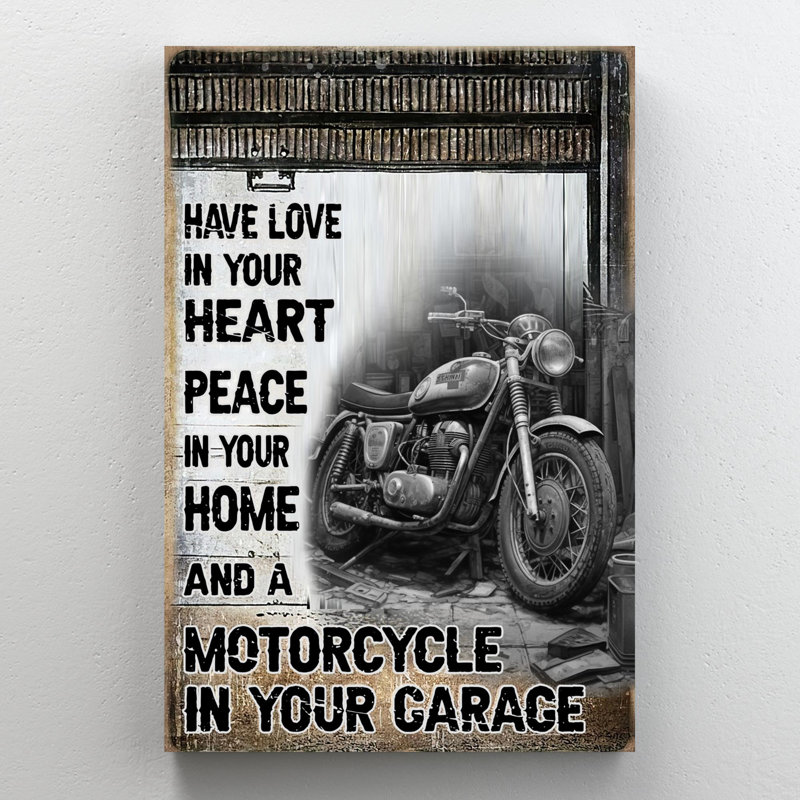 Motocyclette dans votre garage, impression sur toile, H 36 po x l 24 po x P 1,25 po