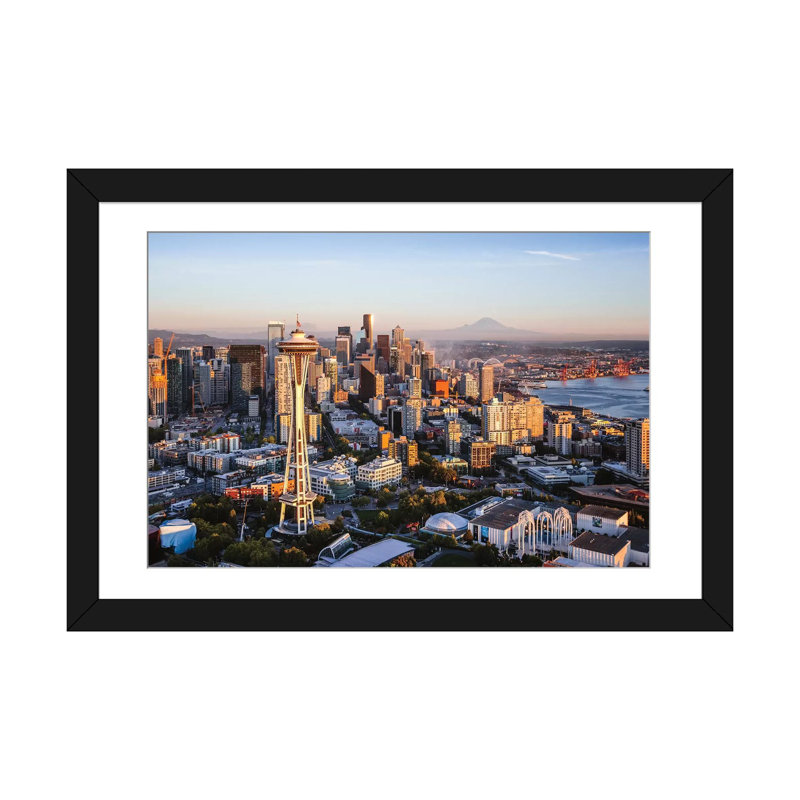 «Space Needle and Skyline, Seattle» par Matteo Colombo - Estampe numérique sur toile tendue avec châssis