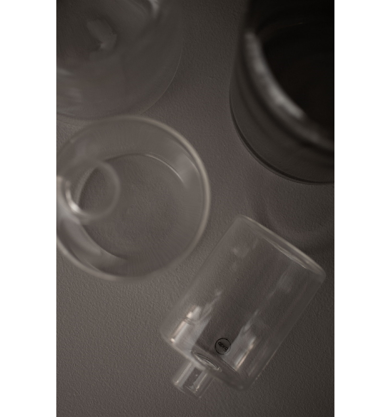 Glass Table Vase, 4.72" H x 2.76" W x 2.76" D
