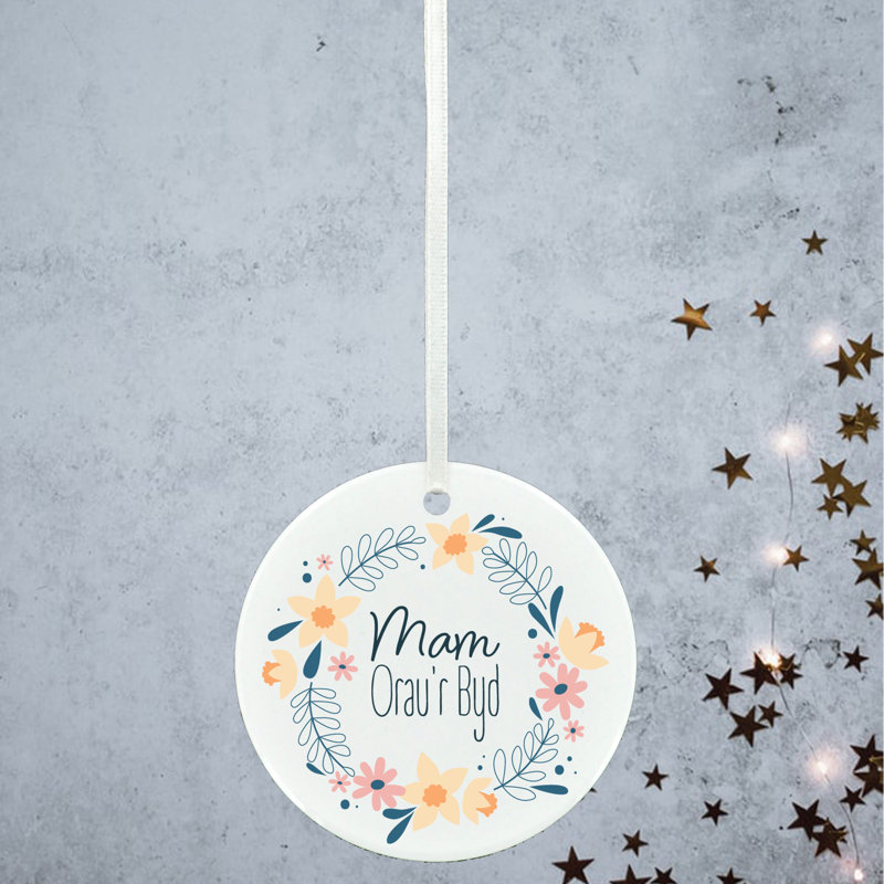 Mam Orau'r Byd Circle Shaped Ceramic Ornament