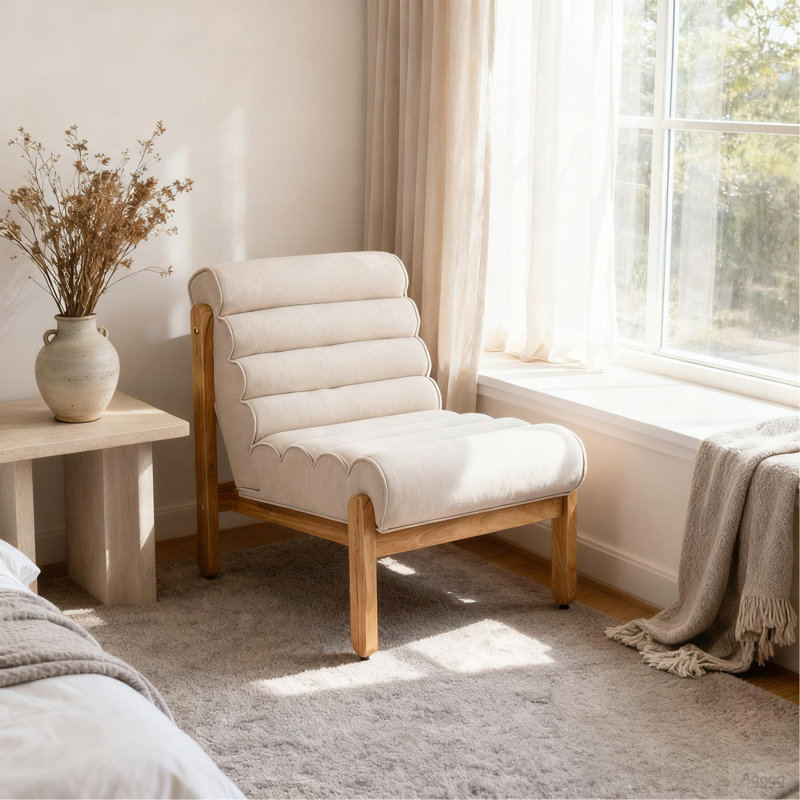 Fauteuil d'appoint Fluffy beige foncé avec structure en bois massif naturel, Beige / Naturel
