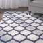 Tapis bleu marine / crème crocheté à motif géométrique Burnadine-17793721