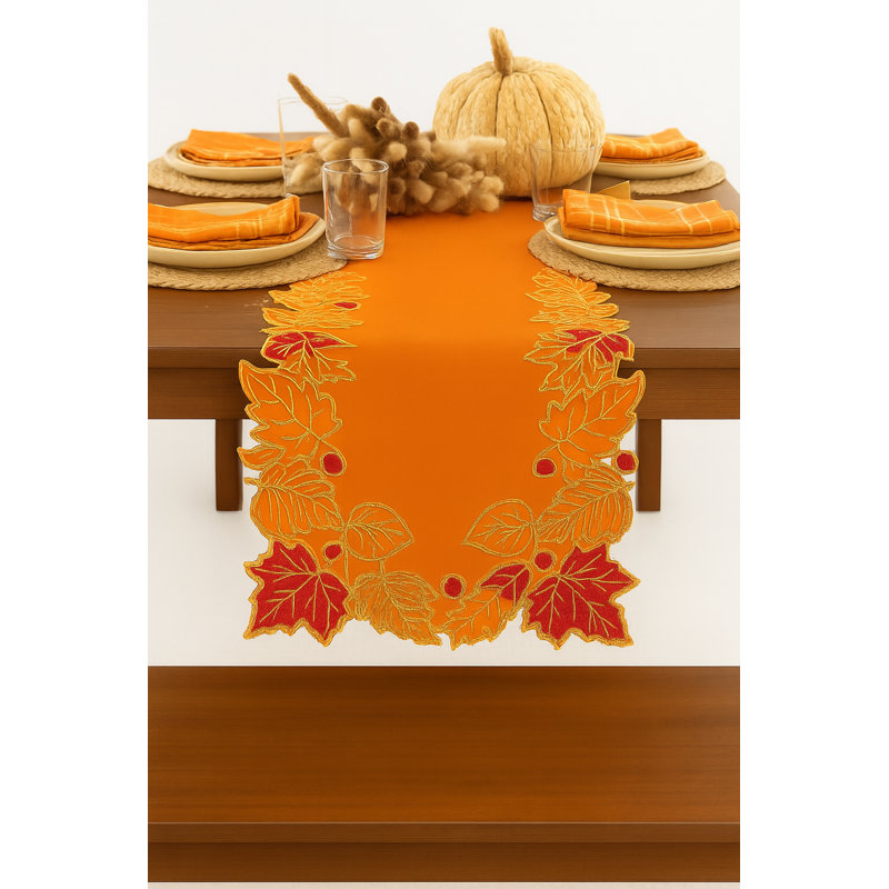 Chemin de table Oyee, 70 po x 16 po