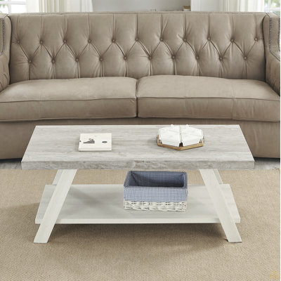 Table basse à deux tons