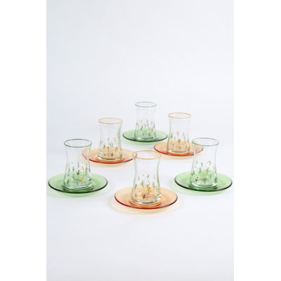 Ensemble de verres à thé Elegant (12 pièces), jaune et vert, 2,3 x 2,3 x 3,7 pouces | 100% verre, capacité de 5,8 oz (6 verres), soucoupe 4,9 x 4,9 x 0,6 pouces (6 pièces) | Parfait pour les amateurs de thé, lavage à la main recommandé