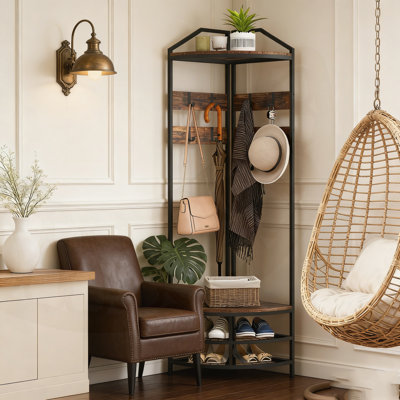 Arbre d'entrée industriel avec 8 crochets mobiles, rangement pour chaussures et 2 tablettes pour une organisation peu encombrante.