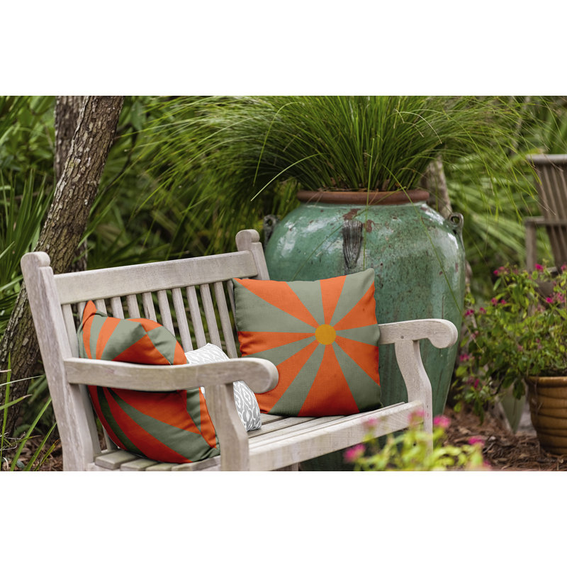 Coussin intérieur / extérieur Leafy Branch, H 20 po x l 20 po, Orange / géométrique gris