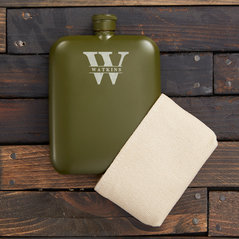 Lavande nom de famille Foster & Rye® personnalisé flasque vert armée mat, Oui