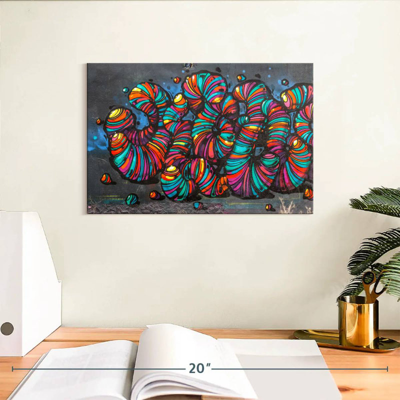 Brampt Street Worms, 8" H x 12" W