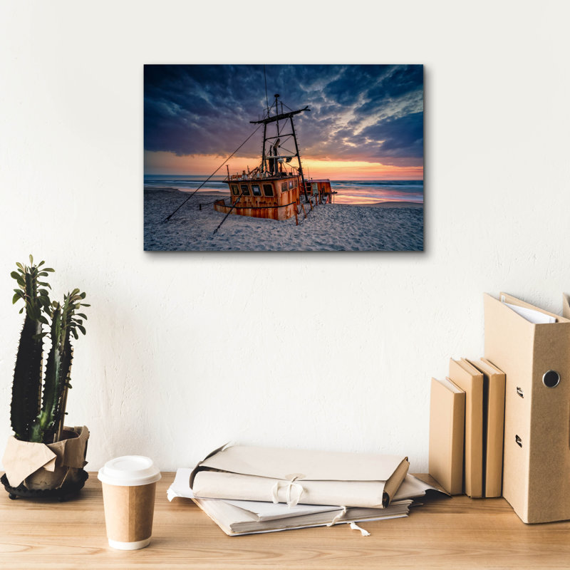 «Shipwreck Of The Ocean Pursuit» par Rick Berk, art mural sur toile, H 12 po x l 18 po x P 0,75 po