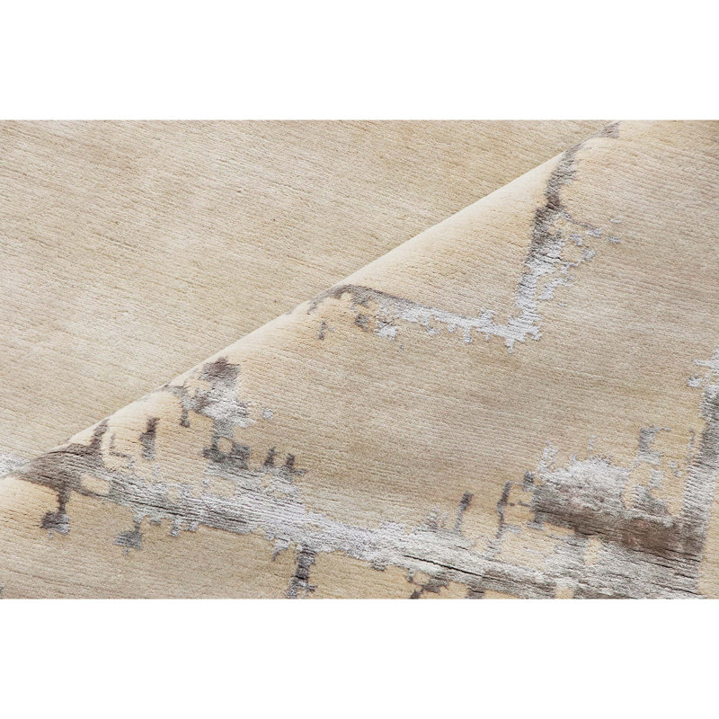 Area Rug in Sillver, Rectangle 10' x 14'