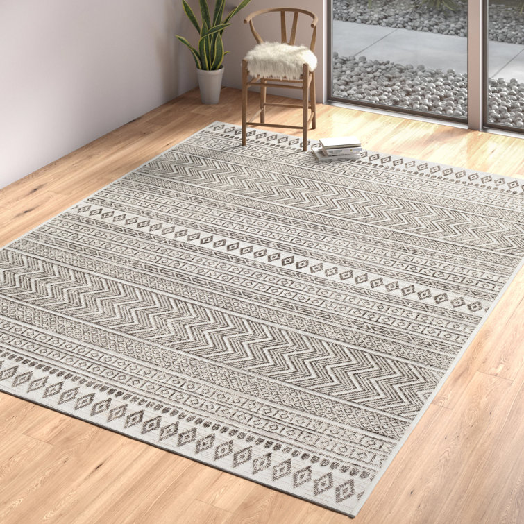 Chamberlayne Tribal Black/White Indoor/Outdoor Area Rug