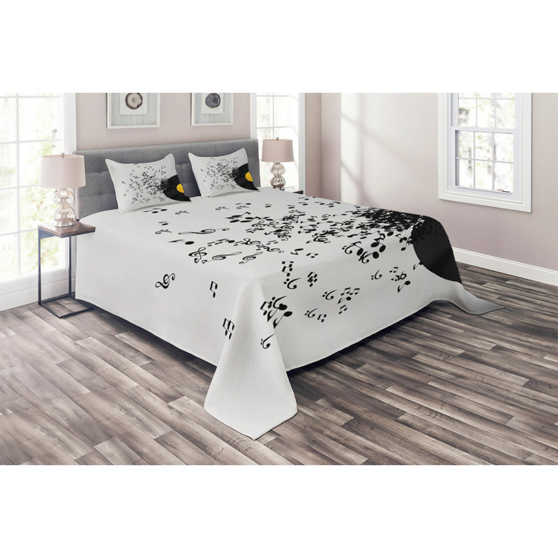 Music Traditional Coverlet, King Bedspread + 2 Shams